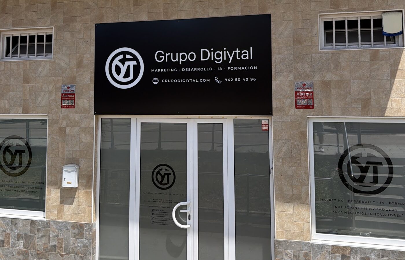 Oficina de Grupo Digiytal en Castro Urdiales, Cantabria